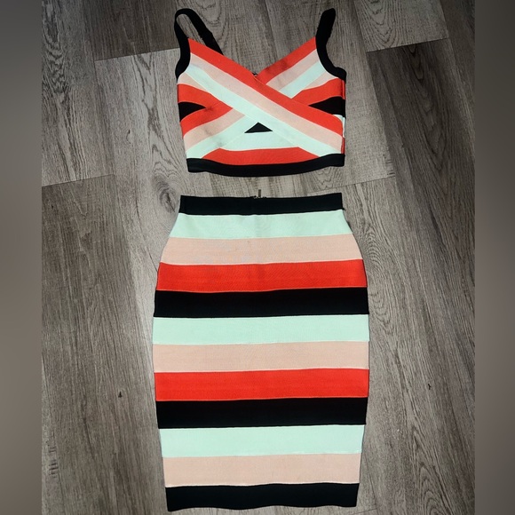 Bebe Bodycon Striped Two Piece Set Size M - Picture 5 of 13